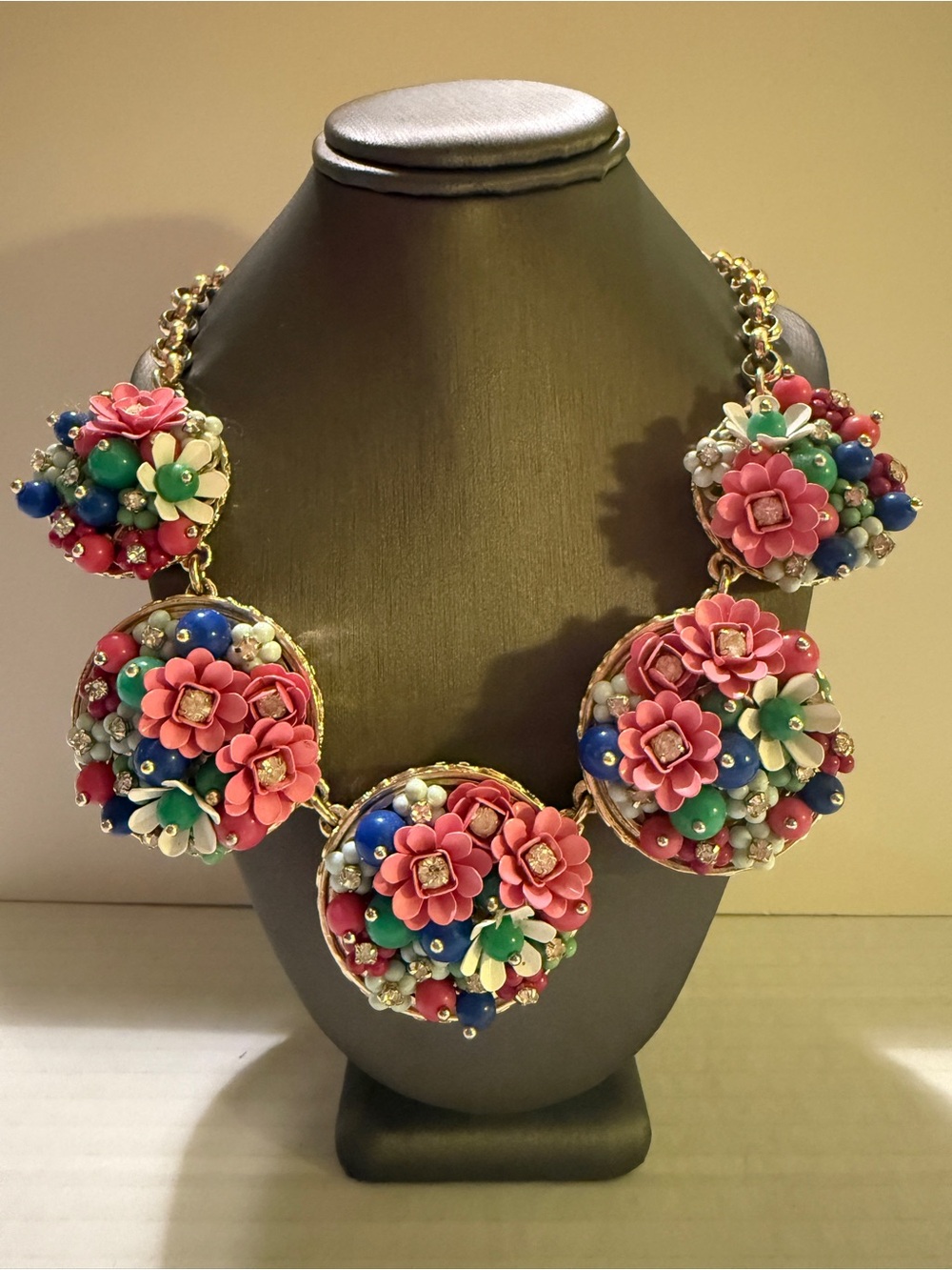 Talbots Vtg Floral Statement Gold Tone Enamel Beaded Rhinestone Bib Necklace